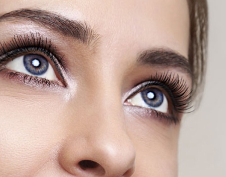 עיצוב גבות ושעוות גוף